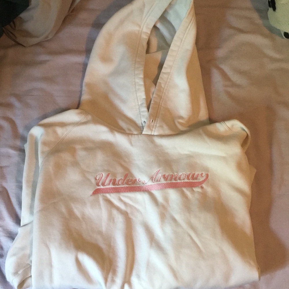 Under armour sweatshirt